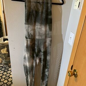 Weissman SA Gray and Black Tie-Dye With Built in Top and Bottom Used